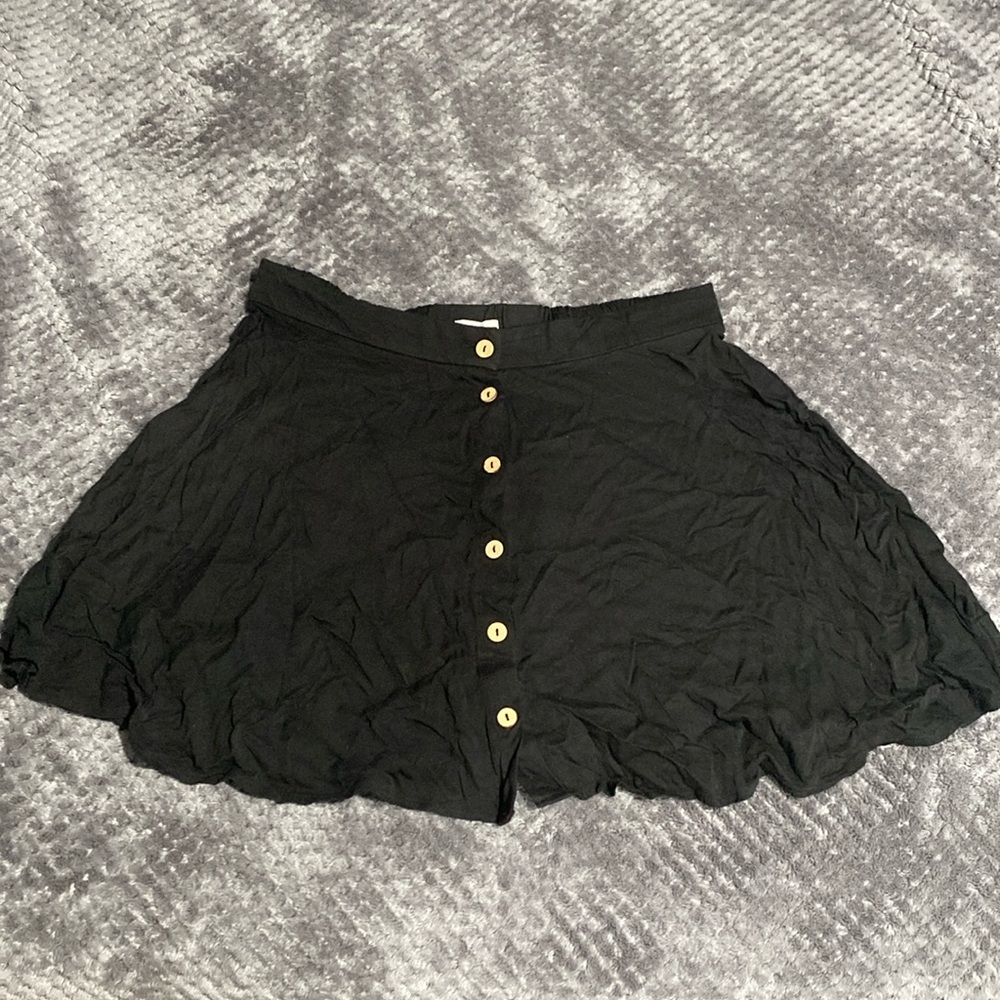 Black button skirt